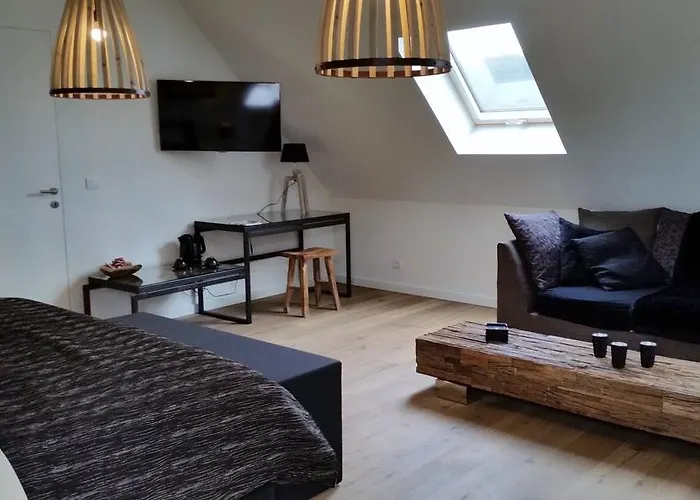 La Douceur De La Miclette Bed & Breakfast